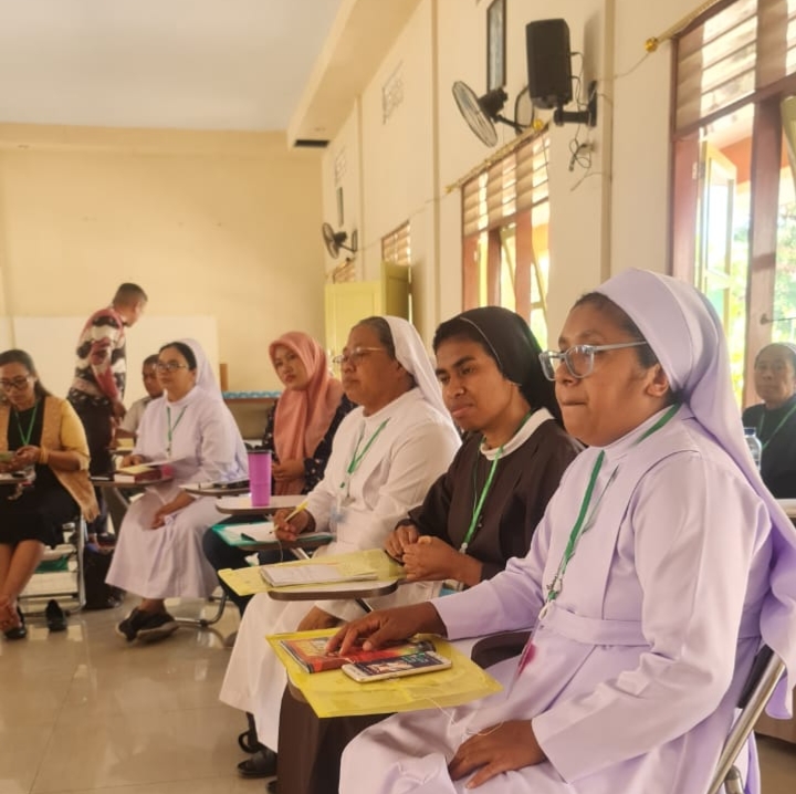 “Saring Sebelum Sharing”: JPIC SVD Timor Bongkar Modus Calo, Perangi Hoaks Pemicu Perdagangan Orang